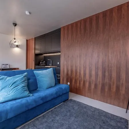 Modern Flat On Rua Flores - 4th Floor Порту